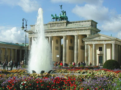 City sightseeing tours - The Brandenburg Gate, Berlin City sightseeing tours - The Brandenburg Gate, Berlin