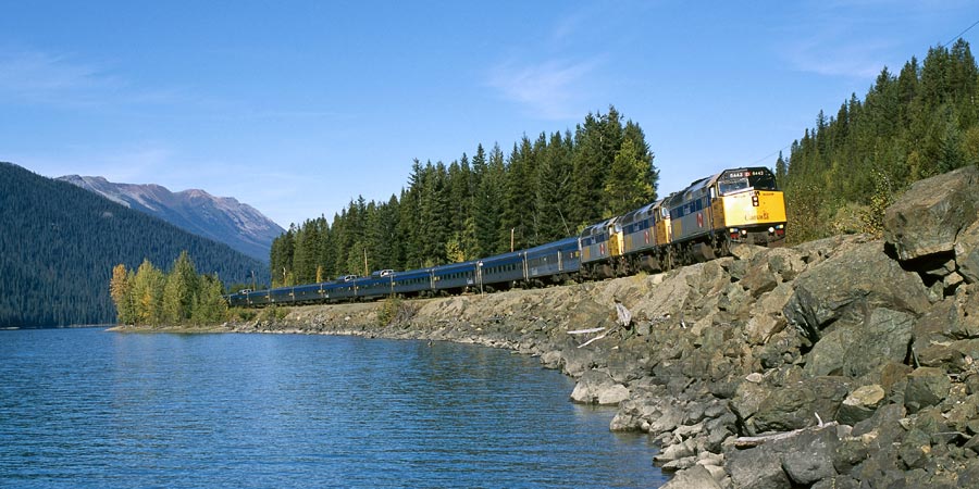 rail travel tours winnipeg