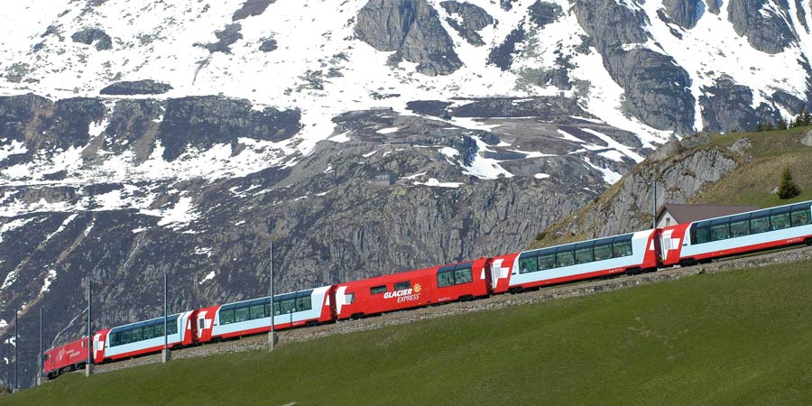 Glacier Express and the Oberalp Pass