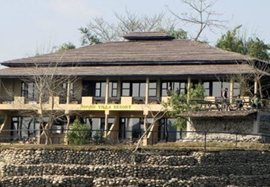Jungle Villa Resort