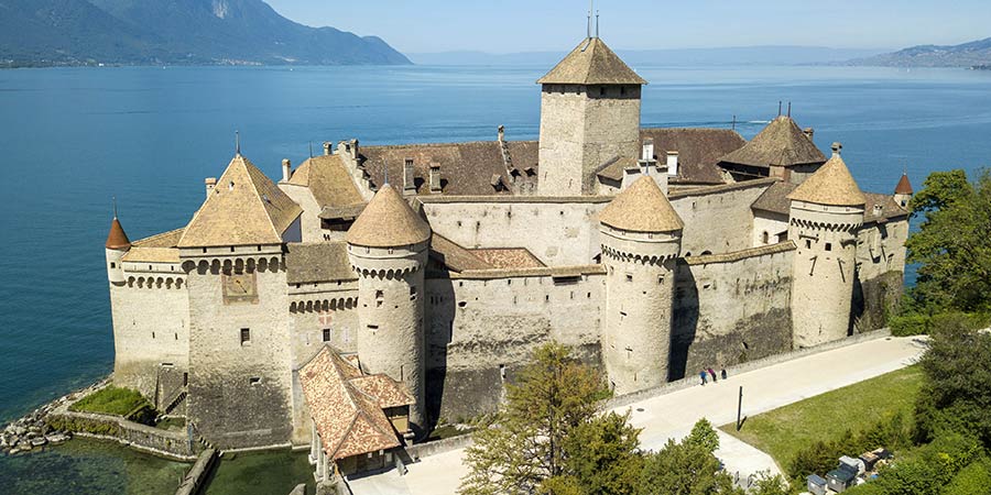 Paddle Steamer Cruise to Chillon Castle