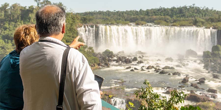 Witnessing the exhilarating Iguazú Falls