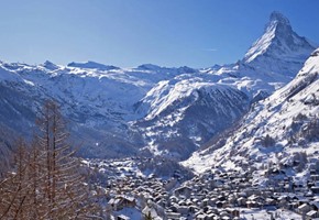 Glacier Express at Christmas