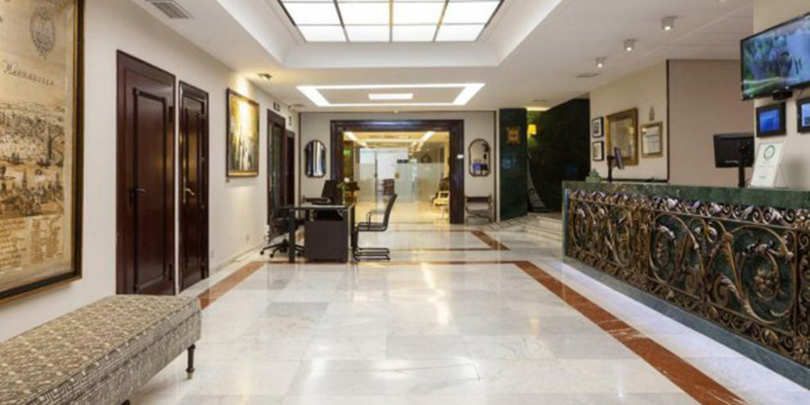 Hotel Becquer