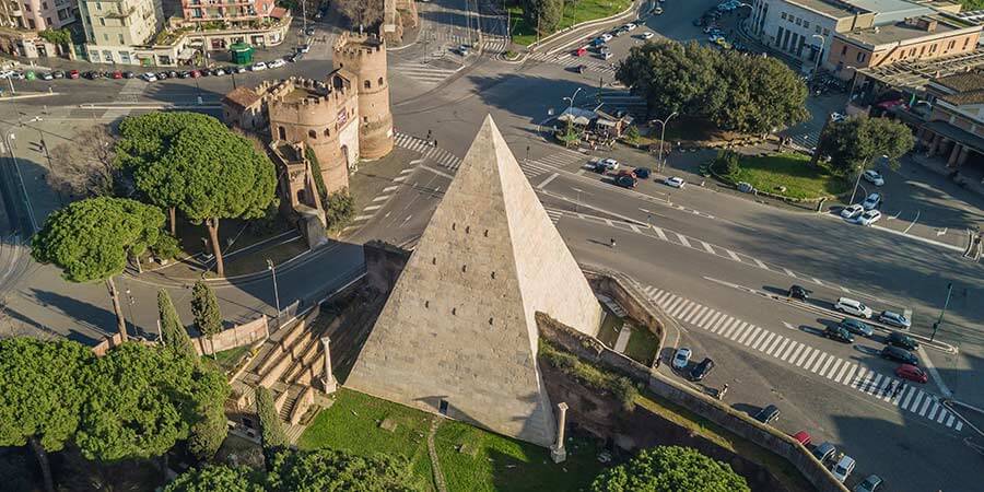 Pyramid of Cestius in Rome Pyramid of Cestius in Rome