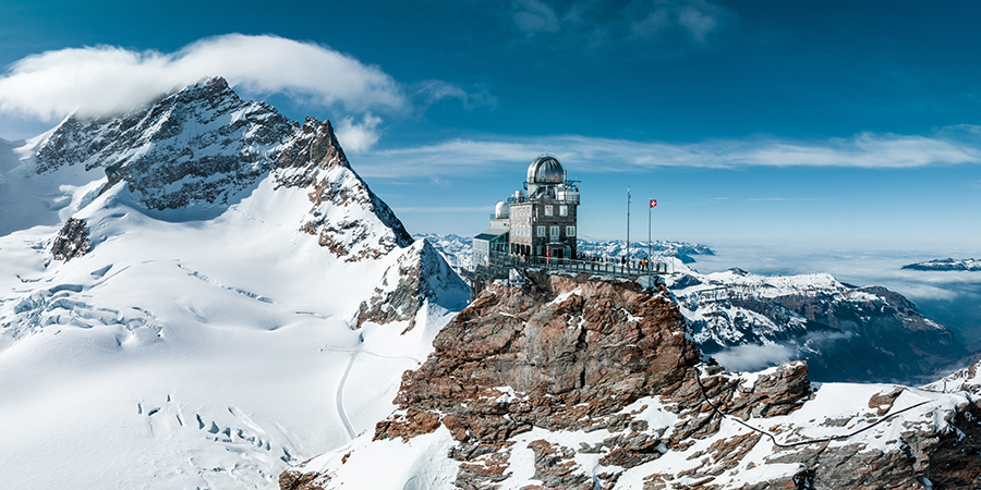 Viewing year-round wintry scenes at the “Top of Europe”