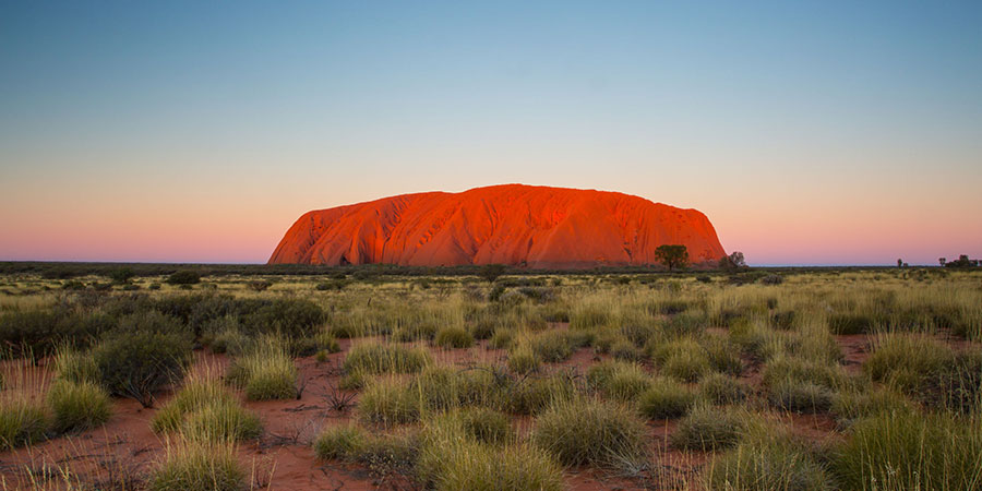 Discovering the stunning natural wonders of Uluru