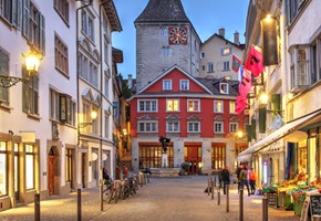 Old Town Zürich Guided Walking Tour
